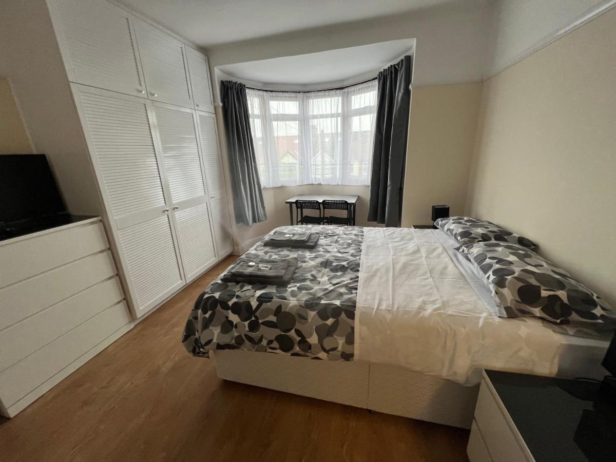 North West Lodge Guest House London Bagian luar foto