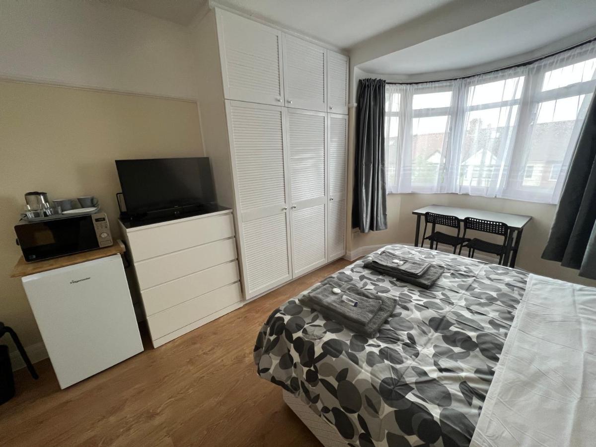 North West Lodge Guest House London Bagian luar foto